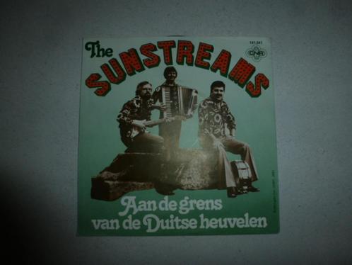 Vinyl THE SUNSTREAMS - aan de grens van de Duitse heuvelen, Cd's en Dvd's, Vinyl | Nederlandstalig, Zo goed als nieuw, Levenslied of Smartlap