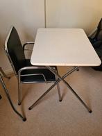 Vintage kinderstoel met tafel, Ophalen, Zo goed als nieuw, Tafel(s) en Stoel(en)