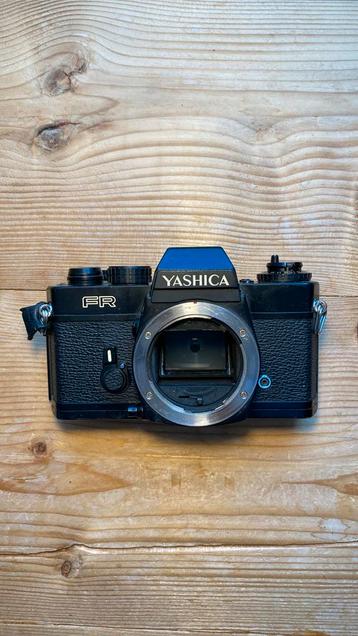 Yashica FR 