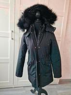 Nikkie zwarte winterjas maat 32 / XXS kan ook bij maat 34, Kleding | Dames, Jassen | Winter, Zwart, Ophalen of Verzenden, Zo goed als nieuw