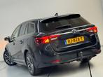 Toyota Avensis Touring Sports 1.8 VVT-i SkyView Limited Pano, Auto's, Toyota, Electronic Stability Program (ESP), Euro 6, 4 cilinders