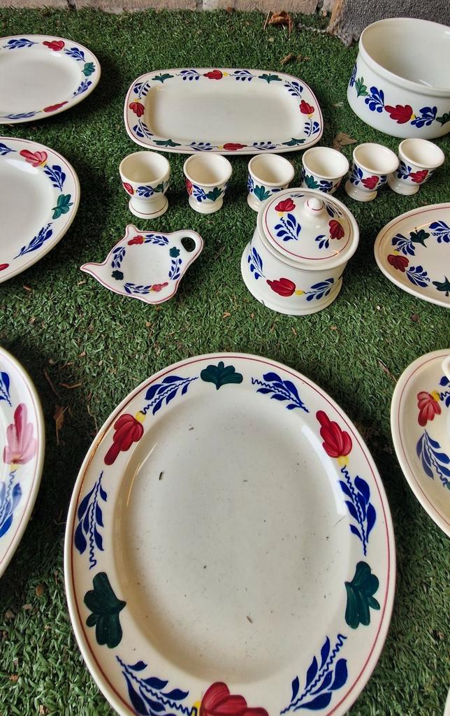 Zeer uitgebreid Boerenbont servies., Antiek en Kunst, Antiek | Servies compleet, Ophalen