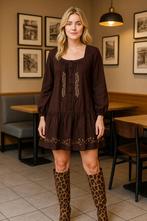 Mooie Jurk met handgemakte Details, Maat 38/40 (M), Bruin, Ophalen of Verzenden, Zo goed als nieuw