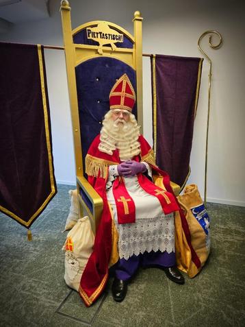 Sinterklaas en Pieten op bezoek beschikbaar voor biedingen