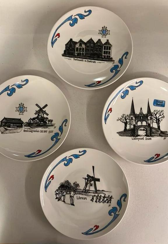 4 leuke Elfstedentocht (ontbijt)bordjes, Huis en Inrichting, Keuken | Servies, Zo goed als nieuw, Bord(en), Overige stijlen, Ophalen of Verzenden