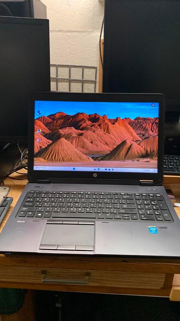 Prima HP Z-Book i7 met Windows 11 + Officepakket + Adapter, Computers en Software, Windows Laptops, Zo goed als nieuw, 14 inch