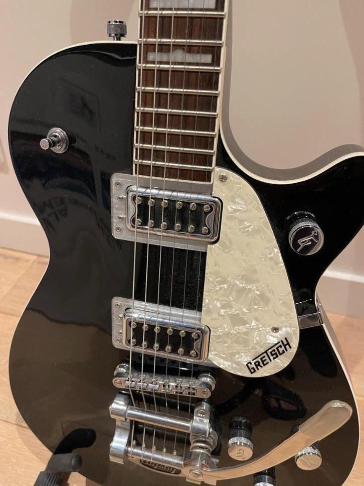 Gretsch G5435T Electromatic Pro Jet Bigsby Black v1, Muziek en Instrumenten, Snaarinstrumenten | Gitaren | Elektrisch, Zo goed als nieuw