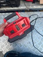 Milwaukee multielader, Auto diversen, Autogereedschap, Ophalen of Verzenden, Zo goed als nieuw