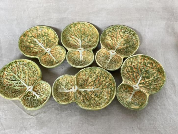 Barbotine / Majolica serveerschaaltjes  ut Portugal, Huis en Inrichting, Keuken | Servies, Zo goed als nieuw, Schaal of Schalen