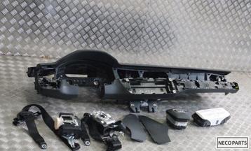 AUDI A6 RS6 4K ZWARTE CONSOLE, DASHBOARD, RIEMEN LEVERBAAR!! beschikbaar voor biedingen