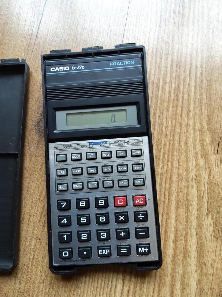 Casio fx-82d rekenmachine retro, Diversen, Rekenmachines, Gebruikt, Ophalen of Verzenden
