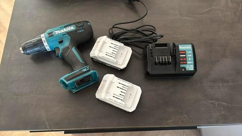 Makita boormachine, Doe-het-zelf en Verbouw, Gereedschap | Boormachines, Zo goed als nieuw, Boormachine, 600 watt of meer, Variabele snelheid