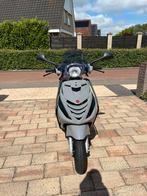Piaggo zip 2022 Full options, Ophalen, Maximaal 45 km/u, Zip, Zo goed als nieuw