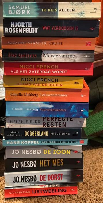 Thrillers, nederlandse en scandinavische schrijvers beschikbaar voor biedingen