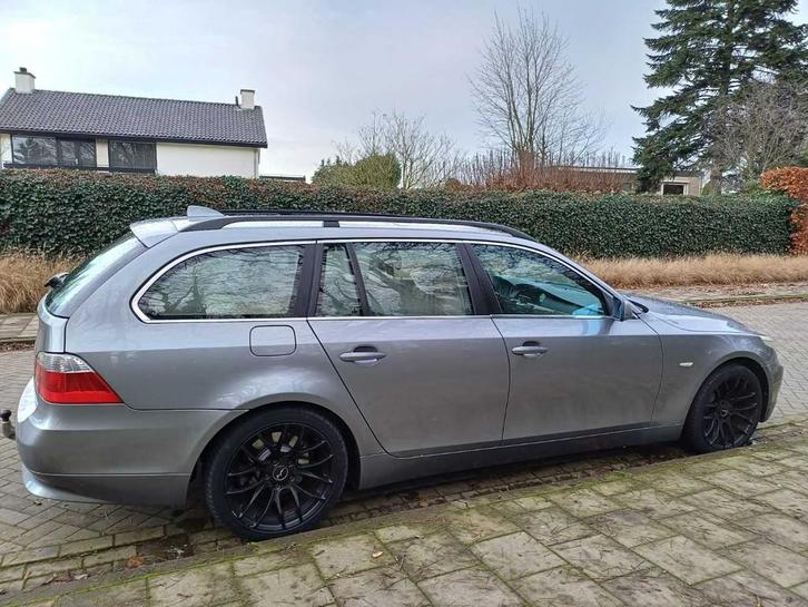 BMW 5-serie Touring 525i High Executive, 13-PX-NV, Auto's, BMW, Bedrijf, 5-Serie, Overige brandstoffen, Euro 4, E, Stationwagon