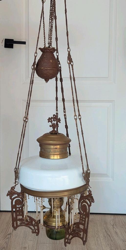 Antieke Petroleumlamp met Contragewicht, Huis en Inrichting, Lampen | Plafondlampen, Gebruikt, Glas, Metaal, Overige materialen