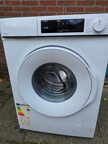 Zo goed als nieuwe goed werkende Sharp 8 kg wasmachine beschikbaar voor biedingen