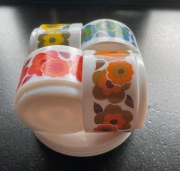 Retro Arcopal Kopjes met schotel beschikbaar voor biedingen