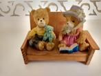 Beeldje 2 beertjes op een bankje Engelse stijl, Ophalen of Verzenden, Zo goed als nieuw, Dier