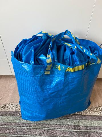 10 Blauwe Frakta shoppers van Ikea. Maten 55x37x35cm. 