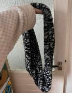 Nieuw: boterzachte sjaal met luipaard print - zwart/wit, Kleding | Dames, Mutsen, Sjaals en Handschoenen, Ophalen of Verzenden