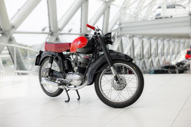 MV Agusta 125 TR A | 1960 | Fully restored | (bj 1960), Motoren, Motoren | Oldtimers, Sport, 11 kW of minder