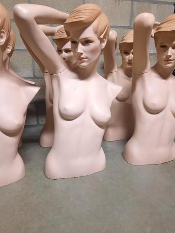 Vintage Torso's uit de Jaren '70 beschikbaar voor biedingen