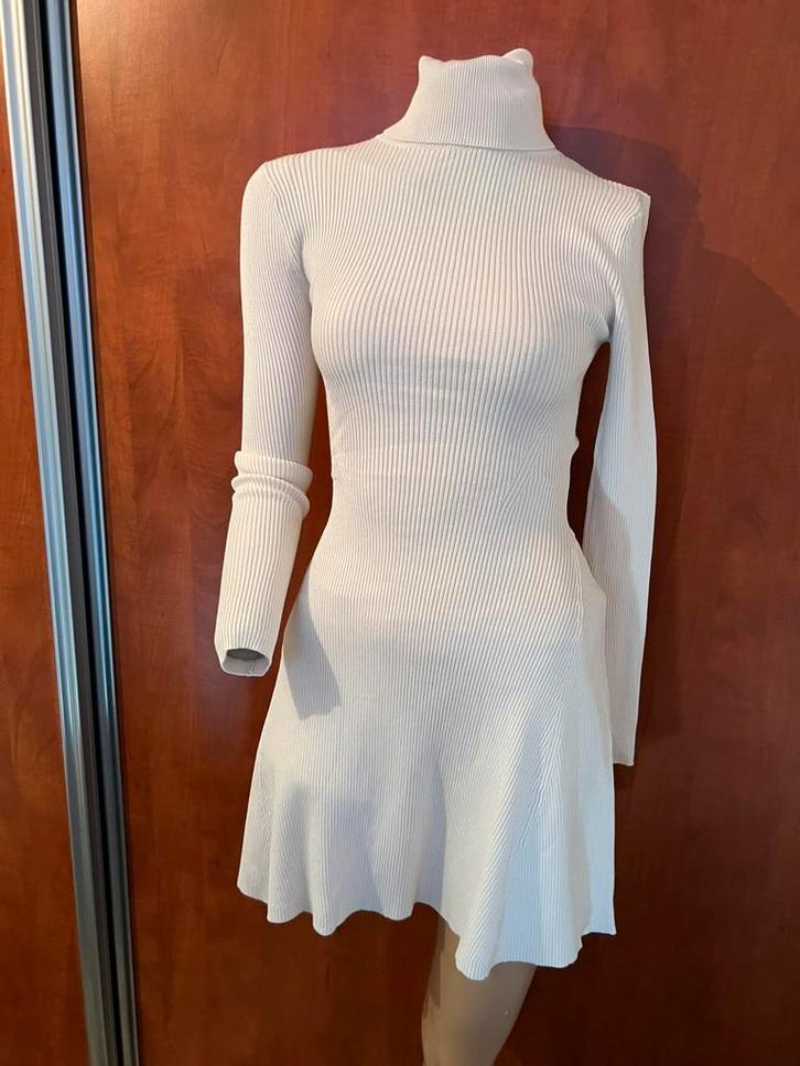 ZARA jurk maat S ZGAN, Kleding | Dames, Jurken, Zo goed als nieuw, Maat 36 (S), Wit, Boven de knie, Ophalen of Verzenden
