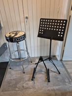 Muziekkruk, Gitaarstandaard & Muziekstandaard, Muziek en Instrumenten, Standaards, Ophalen, Zo goed als nieuw, Overige instrumenten