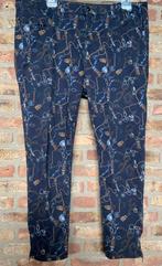 Stooker! Prachtige blauwe 5 pocket broek mooi dessin 46 zgan, Kleding | Dames, Broeken en Pantalons, Lang, Blauw, Ophalen of Verzenden