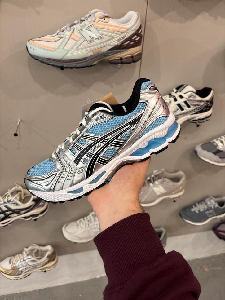 Asics Gel-Kayano 14 Arctic Blue - Maat 41,5, Kleding | Heren, Schoenen, Nieuw, Sneakers of Gympen, Blauw, Ophalen of Verzenden