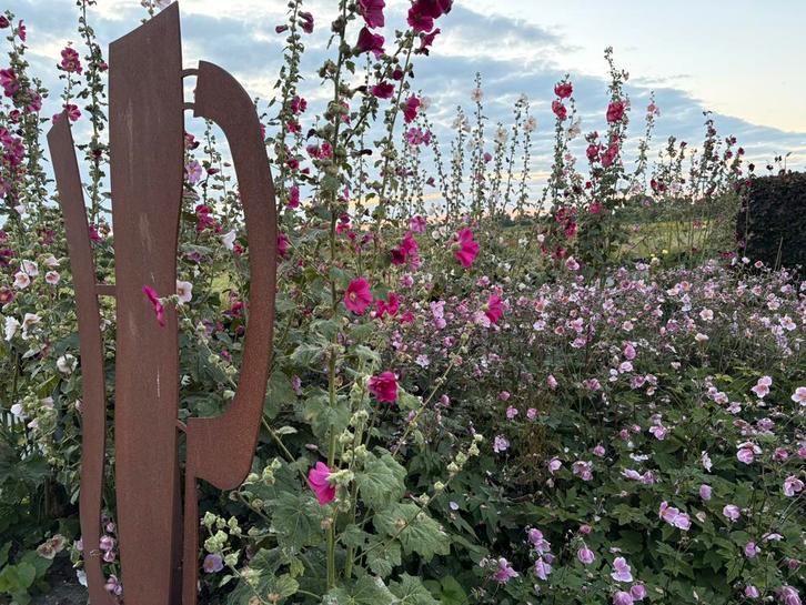 Klaas Gubbels, buitenbeeld van ijzer, 2011, Antiek en Kunst, Kunst | Overige Kunst, Ophalen