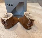 Uggs 6-12 maanden, Ophalen of Verzenden, Zo goed als nieuw, Jongetje of Meisje, Schoentjes