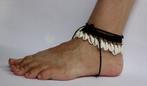 Macramee enkelbandje Cowry shells schelpen Boho hippie chic, Ophalen of Verzenden, Nieuw, Overige materialen, Met bedels of kralen