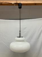 Vintage opaline hanglamp van Hustadt Leuchten prachtig licht, Ophalen of Verzenden, Gebruikt, Glas, Minder dan 50 cm
