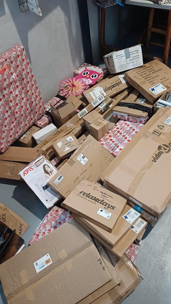 Retour pallet Partijhandel Rommelmarkt artikel 50 producten, Diversen, Rommelmarktspullen, Nieuw, Ophalen