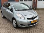 Toyota Yaris 1.0 12V Vvt-i 3DR 2010 Grijs Airco 87000 km!!!!, Voorwielaandrijving, 40 €/maand, 965 kg, Handgeschakeld
