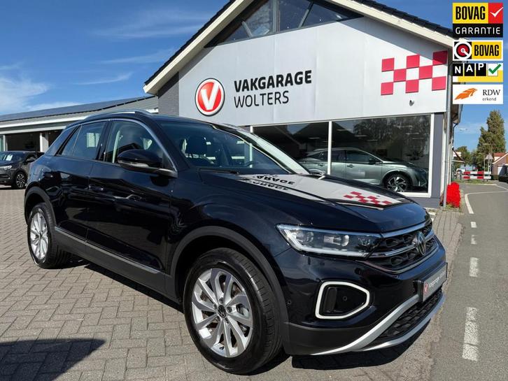 Volkswagen T-ROC 1.5 TSI Style Automaat RIJKLAAR!, Auto's, Volkswagen, Bedrijf, Te koop, T-Roc, ABS, Adaptive Cruise Control, Airbags