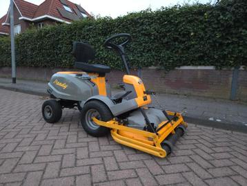 Stiga Villa Zitmaaier Hydrostaat 12,5PK B&S frontmaaier  beschikbaar voor biedingen