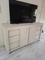 Groot houten dressoir, Ophalen