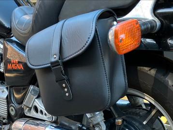 Motor zadeltas beschikbaar voor biedingen