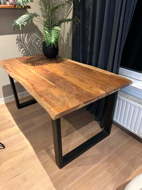 Mahonie houten Eettafel / Bureau met Stalen Poten z.g.a.n., Huis en Inrichting, Tafels | Eettafels, Zo goed als nieuw, 50 tot 100 cm