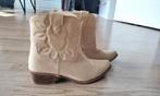 Leren / suède  dames laarsjes maat 39 NIEUW, Kleding | Dames, Schoenen, Beige, Lage of Enkellaarzen, Nieuw, Ophalen of Verzenden