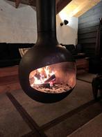 Unieke vrijhangende DESIGN  haard FOCUS  Bathyscafocus, Huis en Inrichting, Kachels, Ophalen, Gebruikt, Houtkachel, Hangend
