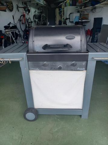 Verrijdbaar gas bbq beschikbaar voor biedingen