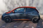 Toyota Aygo 1.0 VVT-i x-JBL Achteruitrijcamera, Navigatie me, Stof, Gebruikt, Euro 6, 4 stoelen