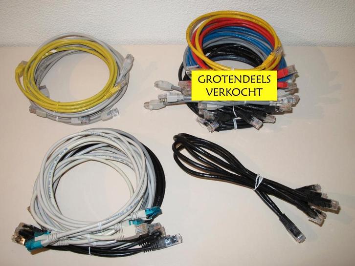 Korte UTP kabels CAT5 en CAT6, Computers en Software, Pc- en Netwerkkabels, Gebruikt, Ophalen of Verzenden