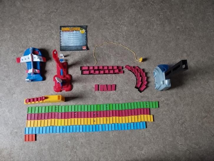 Super veel Domino Express, Kinderen en Baby's, Speelgoed | Bouwstenen, Zo goed als nieuw, Overige merken, Ophalen of Verzenden