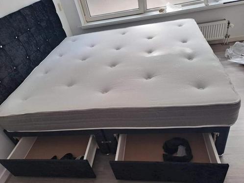 Luxe Panel Line bed met matras te koop  Verkrijgbaar in alle, Huis en Inrichting, Slaapkamer | Beddengoed, Nieuw, Verzenden