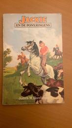 Jackie en de ponyjongens - Judith M. Berrisford, Boeken, Kinderboeken | Jeugd | 10 tot 12 jaar, Ophalen of Verzenden
